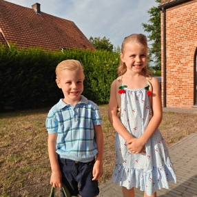 Celeste, Famille à Ravels