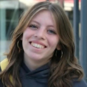 Valentina, Babysitter à Tongeren