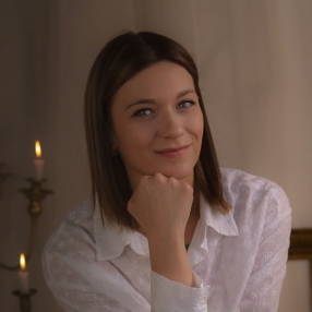 Amela, Babysitter à Seraing