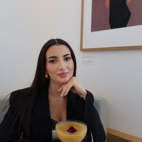 Imane, Babysitter à Harelbeke