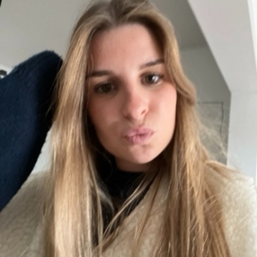 Manon, Babysit in Oudenaarde