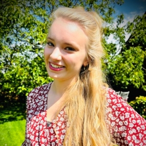 Kaylyn, Babysit in Dendermonde