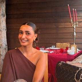Neslihan, Babysit in Destelbergen