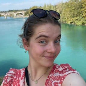 Coraline, Babysit in Pont-à-Celles