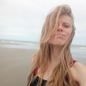 Lana, Babysit in Middelkerke