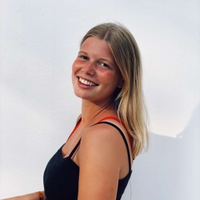 Ellen, Babysit in Pepingen