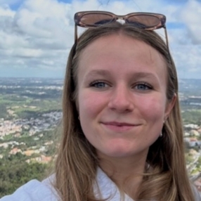 Ethelle, Babysitter à Meise