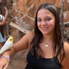 Ciara, Babysitter à Colfontaine