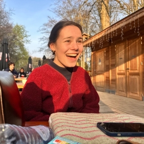 Alix, Babysit in Etterbeek