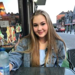 Zina, Babysit in Ninove