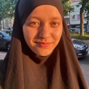 Oumaima, Babysit in Antwerpen