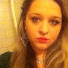 Dzemila, Babysitter in Lier