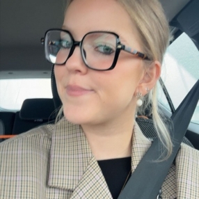 Elisa, Babysit in Beringen