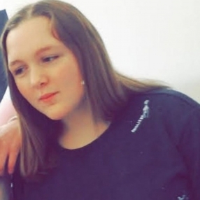 Shauny, Babysitter à Pittem