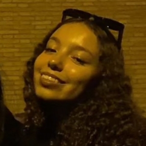 Lina, Babysitter à Landen
