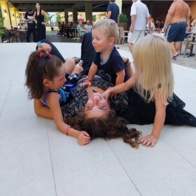 Alissia, Babysitter à Nijvel