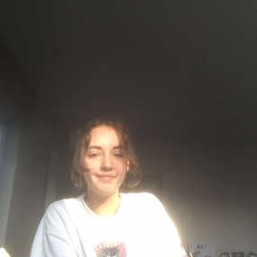 Amélie, Babysit in Erpe