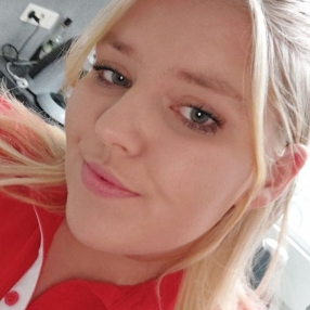 Renee, Babysit in Maasmechelen
