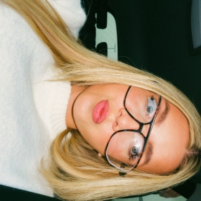 Romy, Babysitter in Torhout