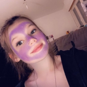 Zoe, Babysitter in Lommel
