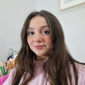 Konstantina, Babysitter à Dilsen-Stokkem