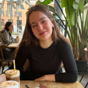 Michelle, Babysitter à Leuven