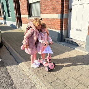 Shedley, Gezin in Izegem