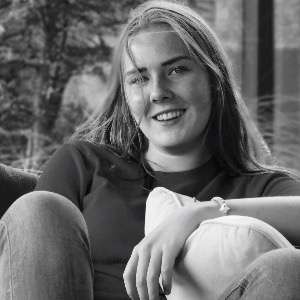 Amber, Babysit in Roeselare