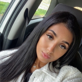 Yousra, Babysit in Maasmechelen