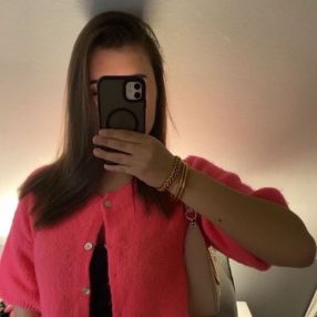 Maelle, Babysit in Steenput