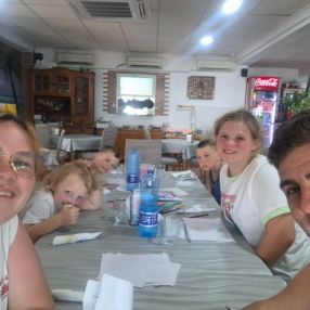 Queenie, Gezin in Gerpinnes