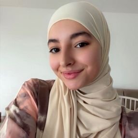 Nihad, Babysitter à Zwevegem