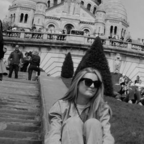 Amber, Babysitter in Anzegem