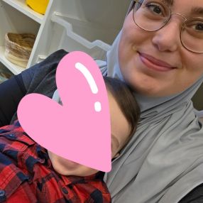Kubra, Babysit in Pelt