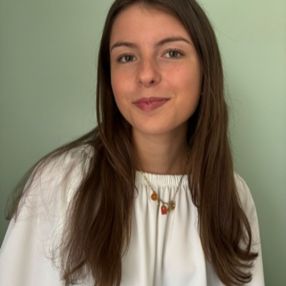 Emma, Babysitter à Kontich