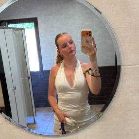 Reninka, Babysitter à Liedekerke
