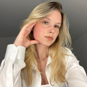 Axelle, Babysitter à Soumagne