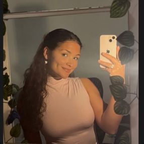 Isabella, Babysitter à Antwerpen