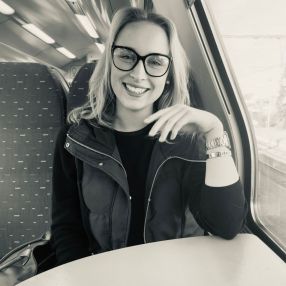Michelle, Babysit in Oudenburg