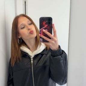 Emma, Babysitter à Stekene