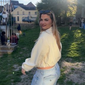 Aleyna, Babysit in Gent