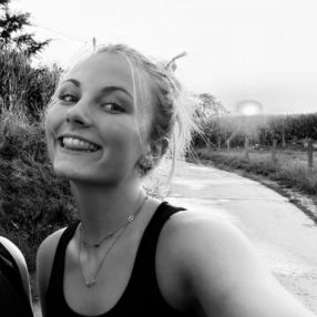 Zoe, Babysit in Chaumont-Gistoux