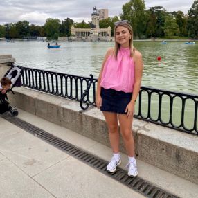 Jill, Babysit in Houthalen-Helchteren