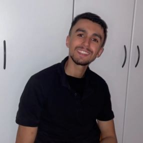 Adil, Gezin in Knokke-Heist