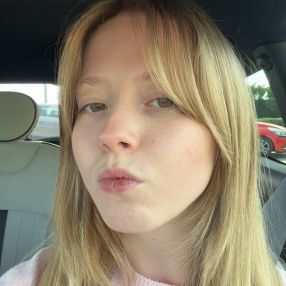 Eline, Babysitter à Leuven