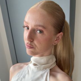 Emeline, Babysitter à Comblain-au-Pont