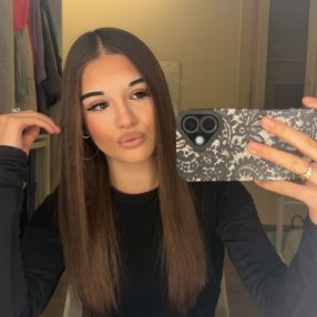 Yanaika, Babysit in Ranst