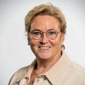 Sabine, Babysitter à Nazareth-De Pinte