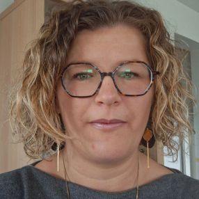 Béatrice, Babysitter à Hensies