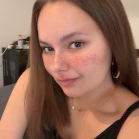 Emilie, Babysitter in Marche-en-Famenne